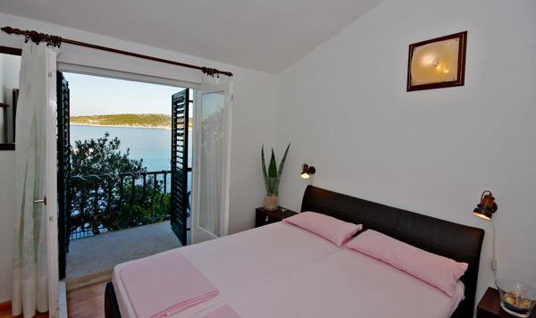3 Bedroom Villa on the Beach near Rogoznica, Sleeps 6