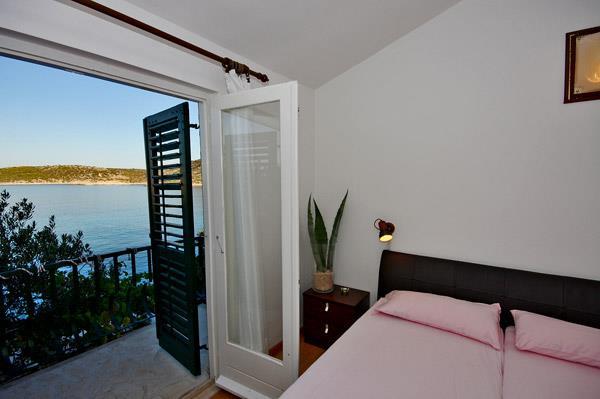 Beachfront villa in Kanice, photograph 23