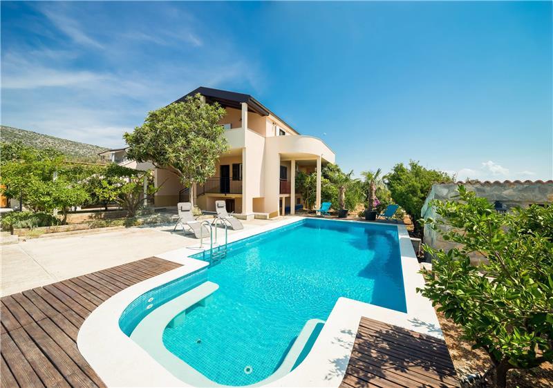 Villa in Trogir, photograph 4