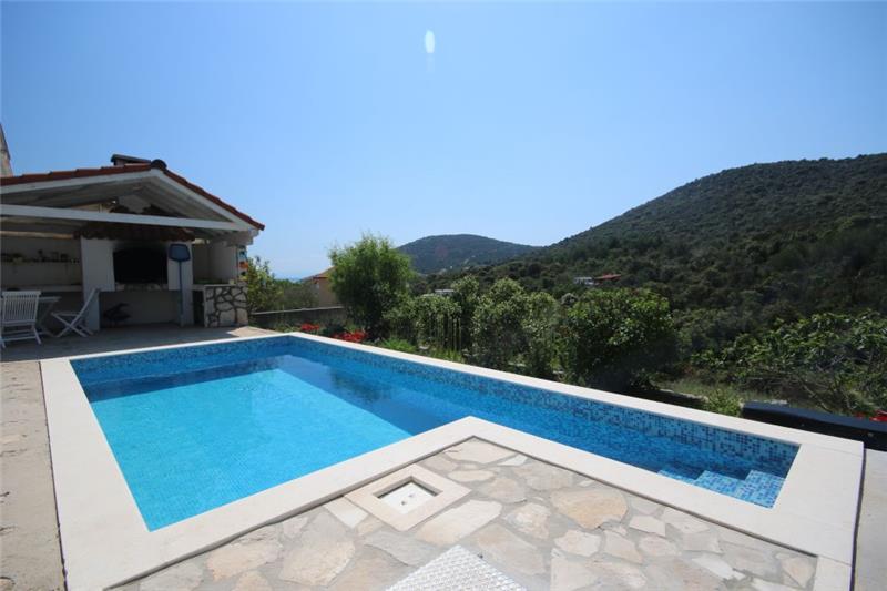 Sea-view villa in Vinisce, photograph 1