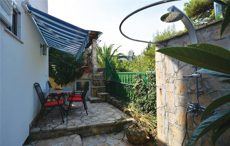 Villa in Stari Grad, photograph 4