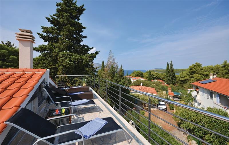 Villa in Stari Grad, photograph 16