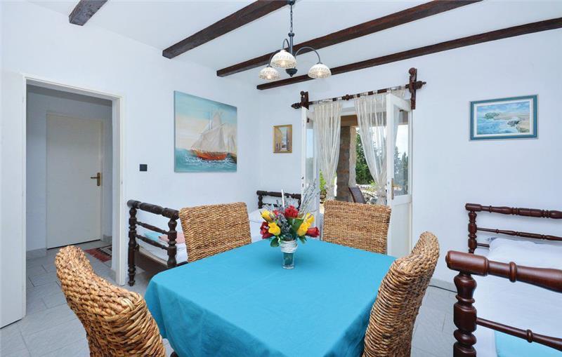 Sea-view villa in Hvar Town, photograph 9