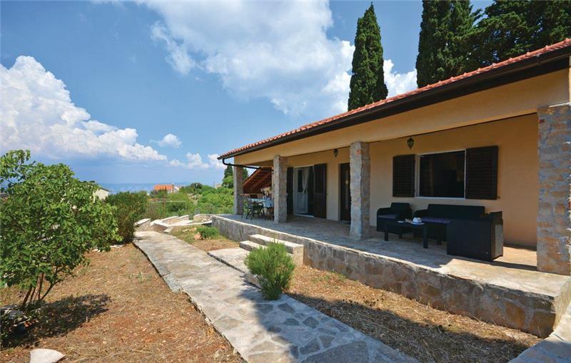 Sea-view villa in Hvar Town, photograph 6