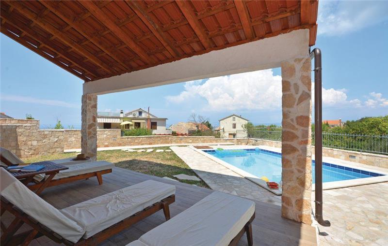 Sea-view villa in Hvar Town, photograph 15