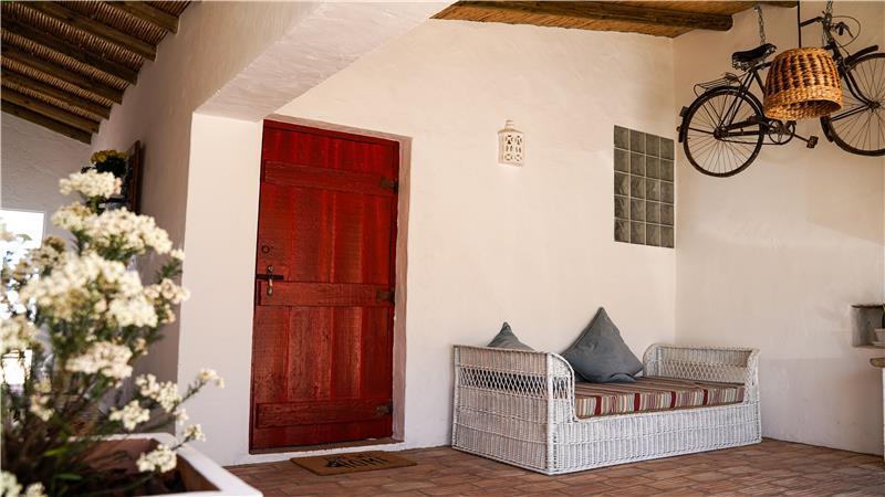 Villa in Santa Barbara de Nexe, photograph 9