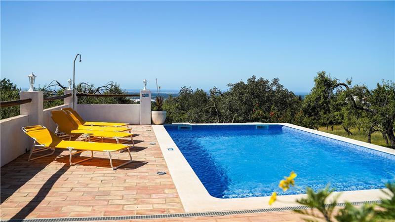 Villa in Santa Barbara de Nexe, photograph 4
