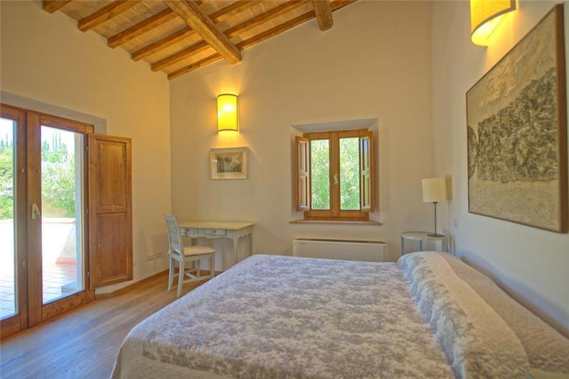 Villa in Tuscany, photograph 10