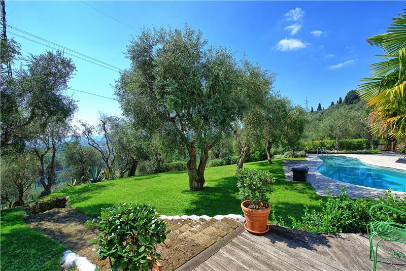 Villa in Tuscany, photograph 2