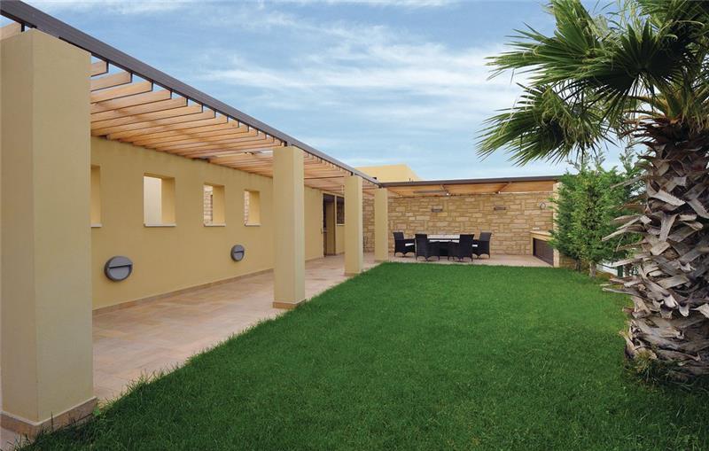 Sea-view villa in Rethymno, photograph 8