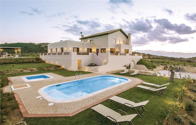 Villa in Heraklion, photograph 18
