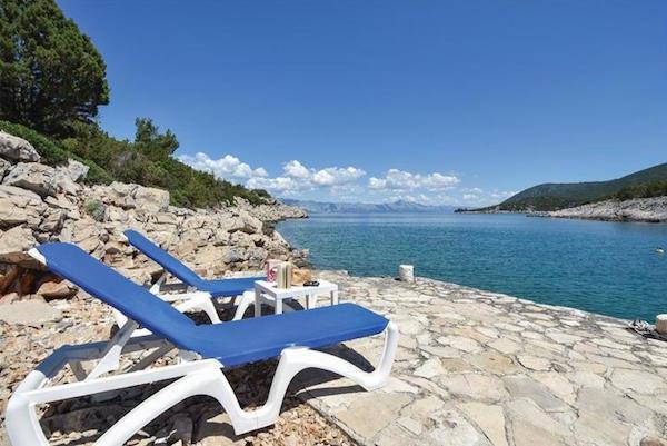 Beachfront villa in Zastrazisce, photograph 19