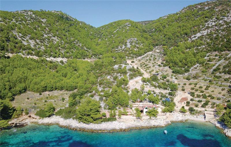 Beachfront villa in Zastrazisce, photograph 20