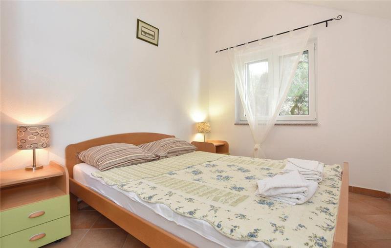 Beachfront villa in Zarace, photograph 10