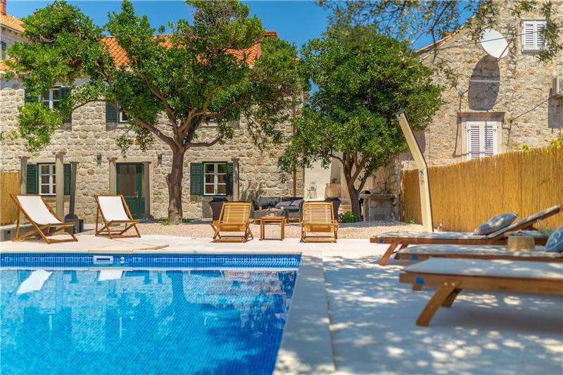 Villa in Dubrovnik, photograph 3