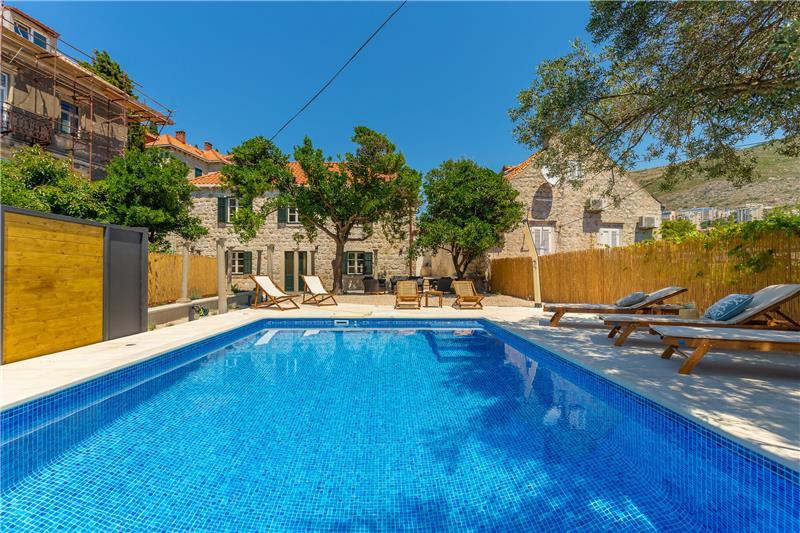 Villa in Dubrovnik, photograph 2