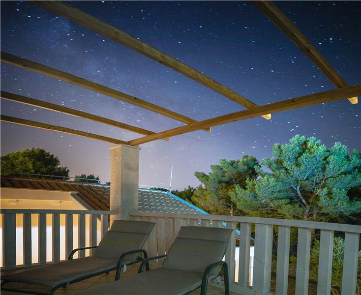 Sea-view villa in Stari Grad (Hvar), photograph 15