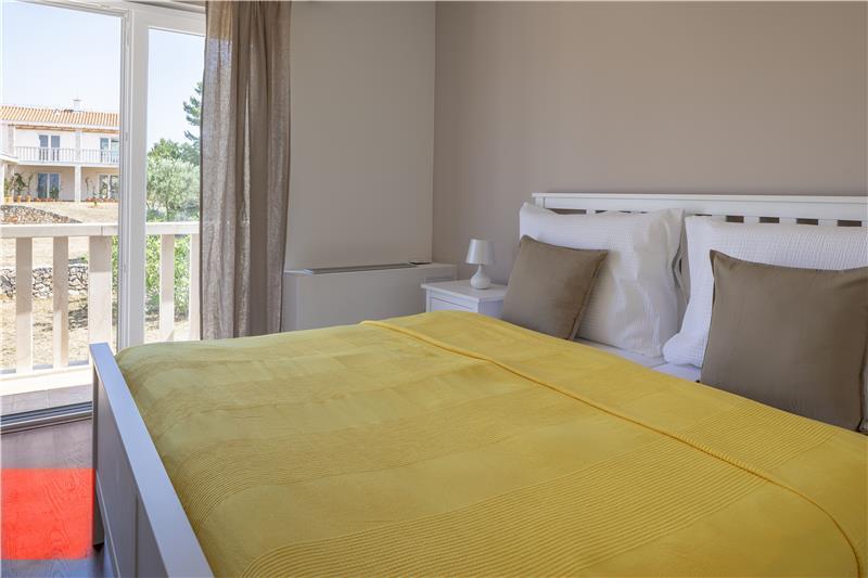 Sea-view villa in Stari Grad (Hvar), photograph 17
