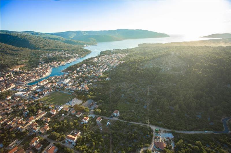 Selection of 3-Bedroom Villas with Pool and Sea view near Stari Grad, Hvar Island, Sleeps 6-8 