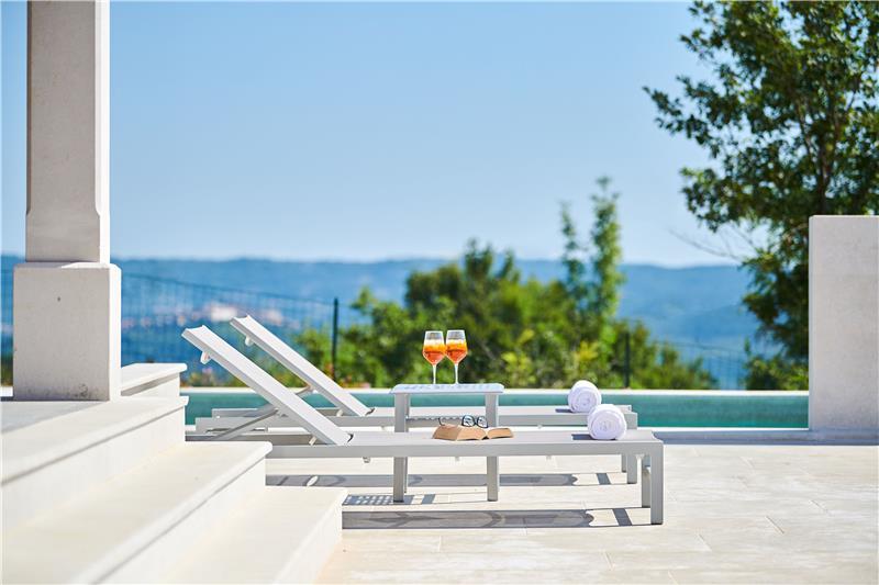 Villa in Oprtalj, photograph 7