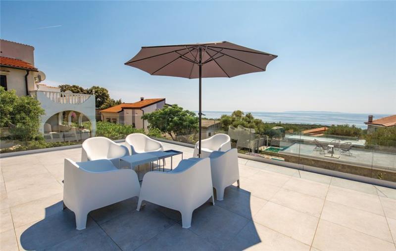 Sea-view villa in Pag Island, photograph 6