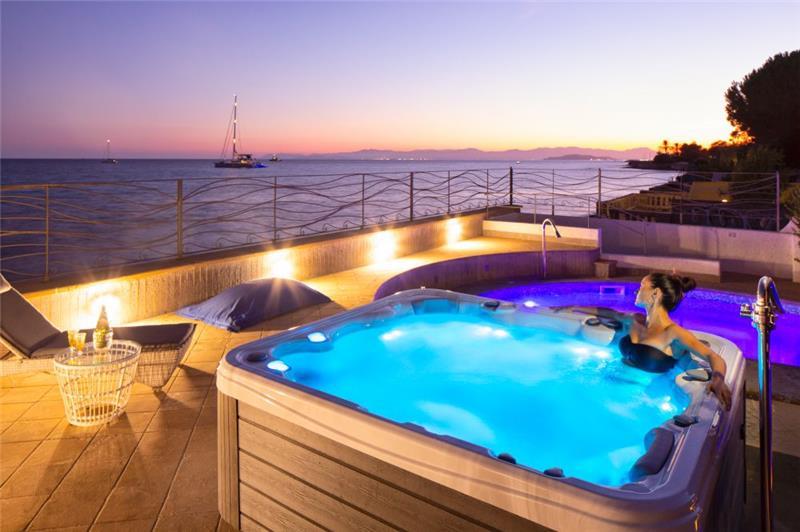 Beachfront villa in Sardinia, photograph 15