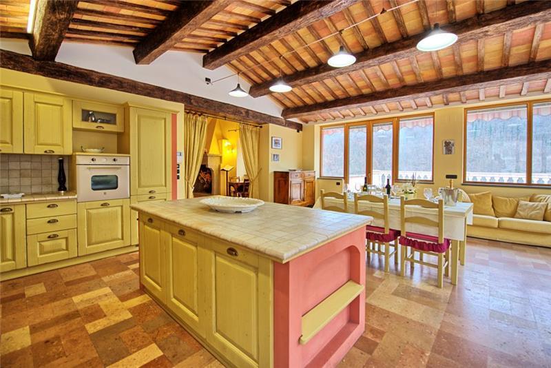Sea-view villa in Umbria, photograph 8
