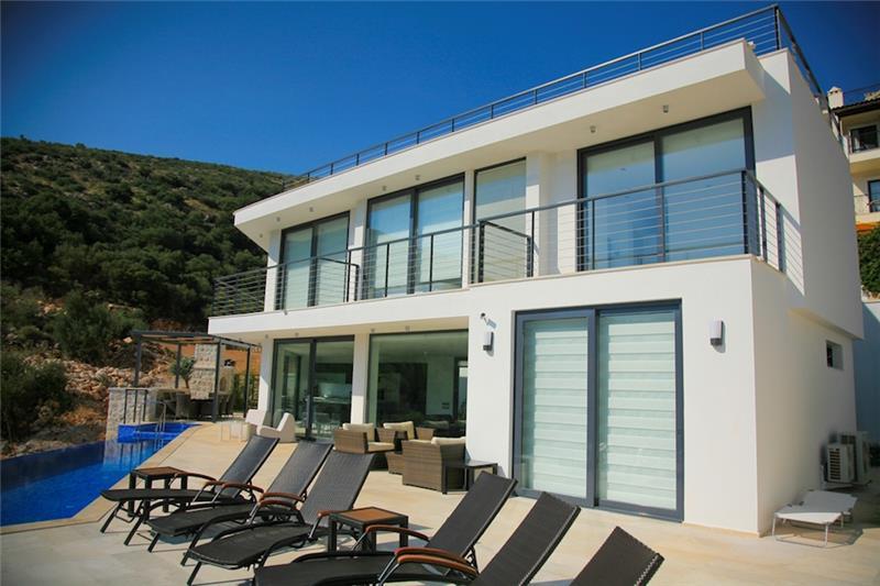 Sea-view villa in Kalkan, photograph 17