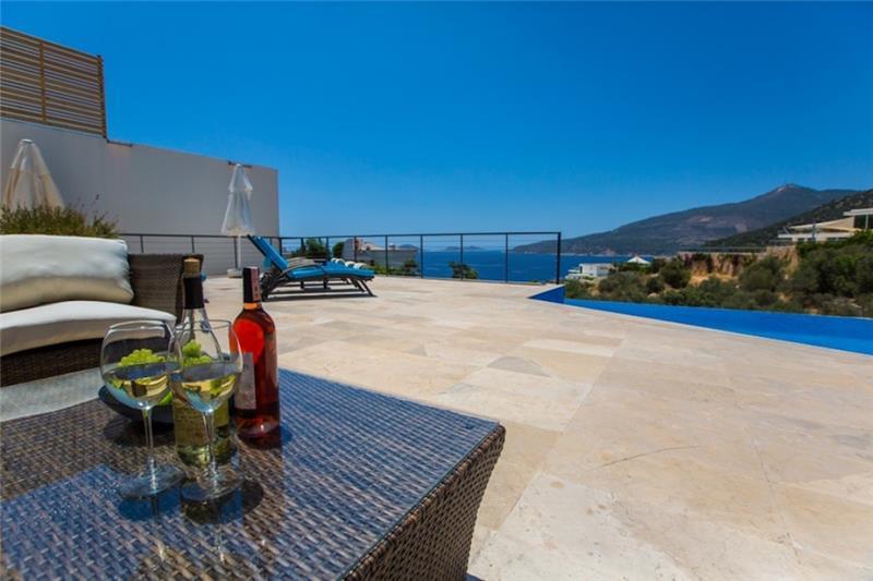 Sea-view villa in Kalkan, photograph 18