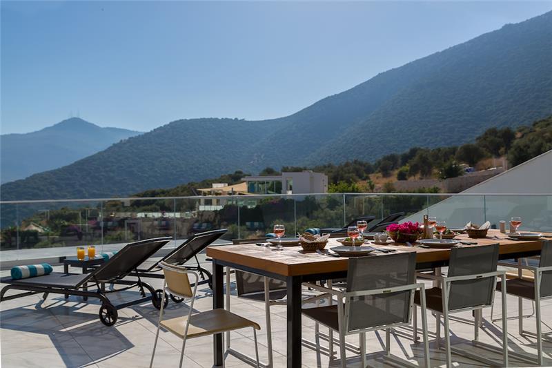 Sea-view villa in Kalkan, photograph 3