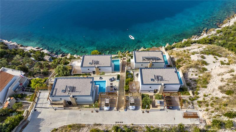 Beachfront villa in Vinisce, photograph 6