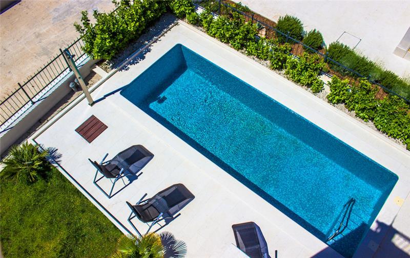 Selection of 3 Bedroom Villas with Pool in Splitska on Brac Island, Sleeps 5-8