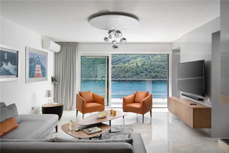 Sea-view villa in Labin, photograph 18