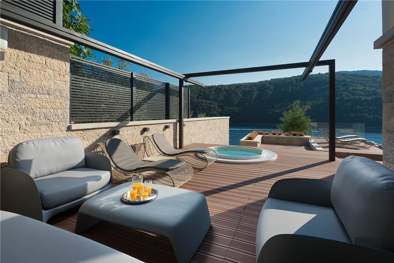 Sea-view villa in Labin, photograph 6