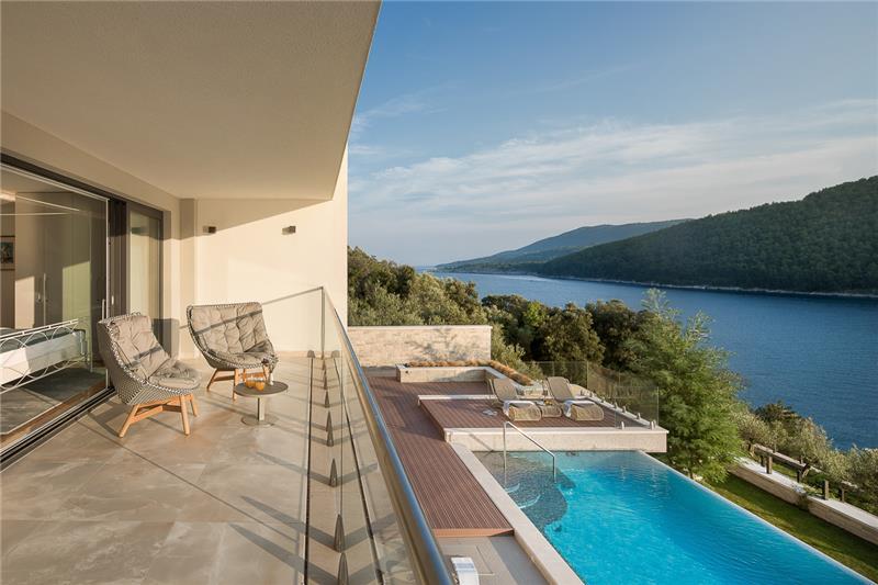 Sea-view villa in Labin, photograph 4