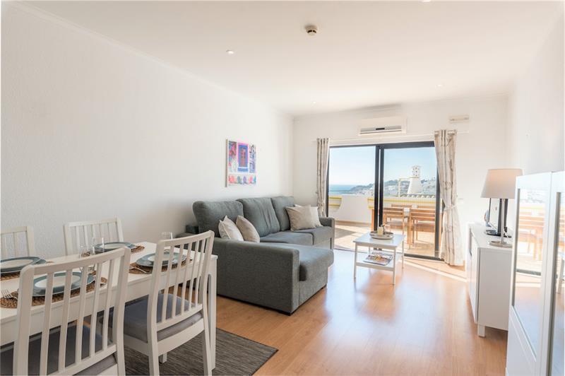 Sea-view villa in Albufeira, photograph 4
