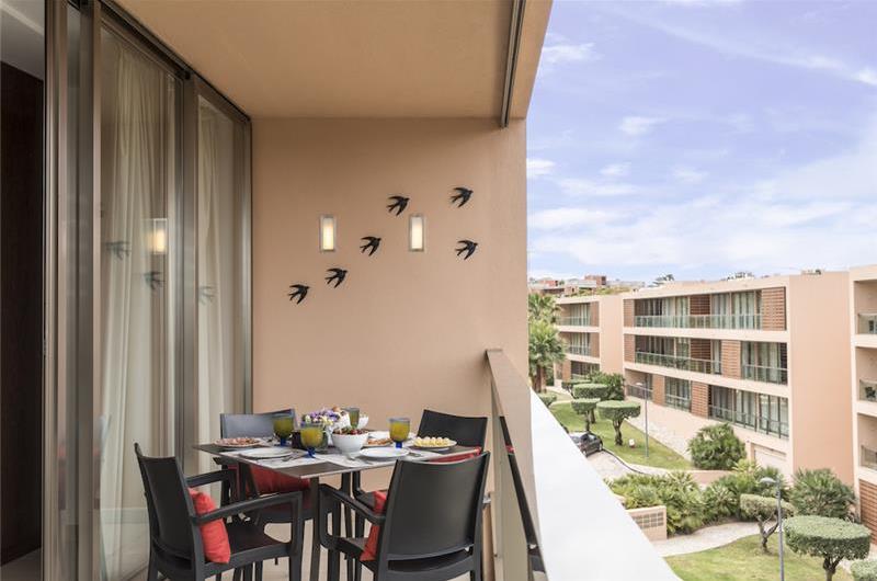 2 Bedroom Apartment with Shared Pool and Balcony in Dos Salgados, Sleeps 4-6