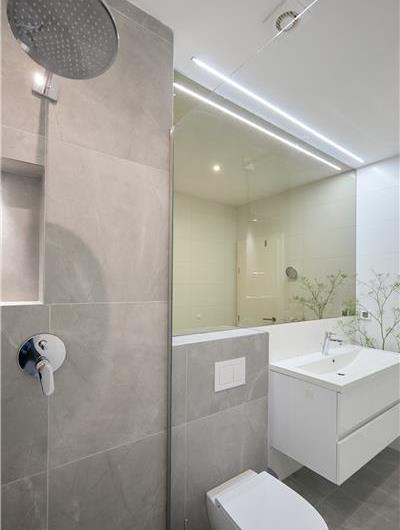 6 Bedroom Seafront Villa with Pool near Slano, Sleeps 12-14