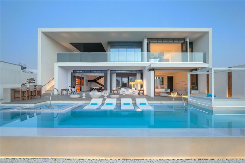 Villa in Dubai, photograph 1
