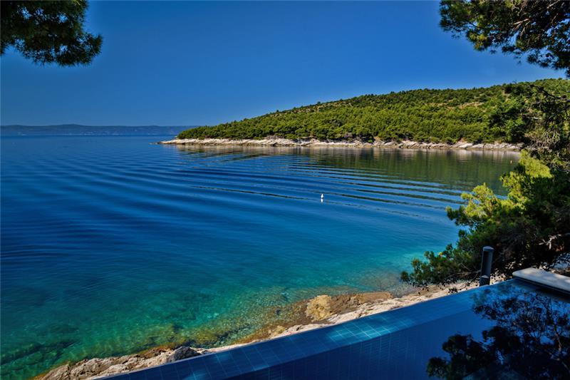 Beachfront villa in Selca, photograph 7