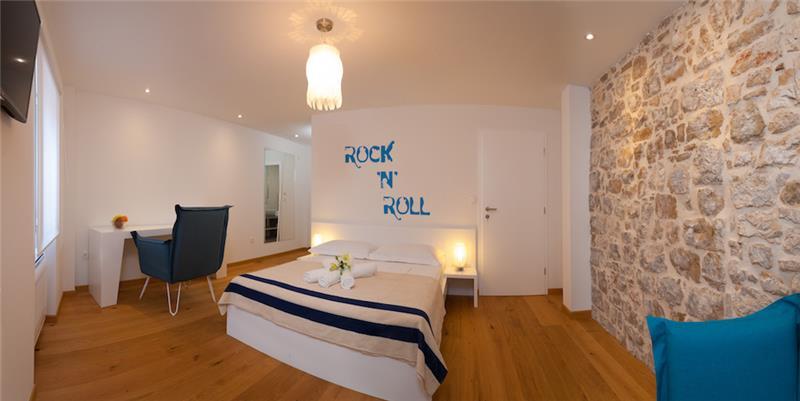 5 Bedroom Villa with Jacuzzi and Swimming Pool in the centre of Bol on Brac Island, Sleeps 10-12