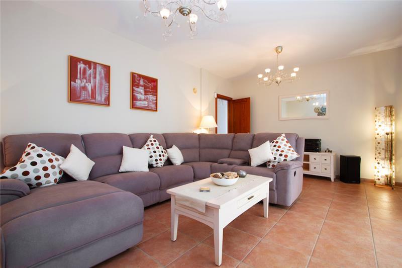 Sea-view villa in Lanzarote, photograph 8