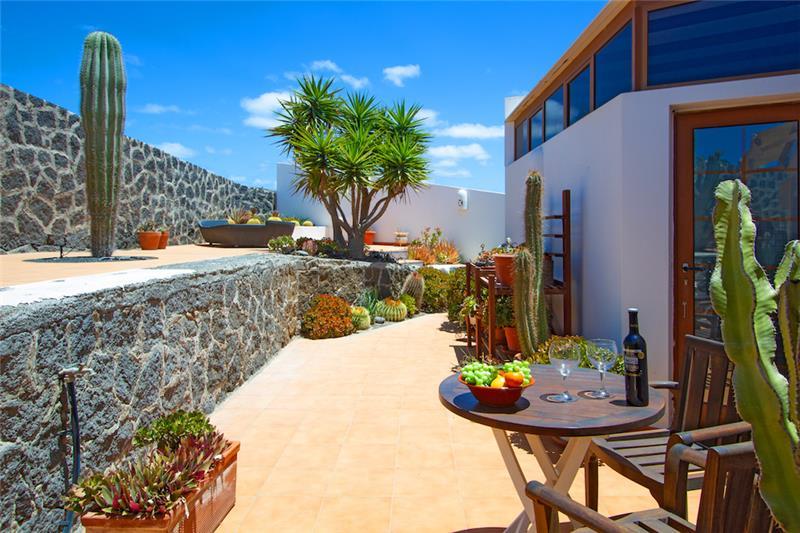 Sea-view villa in Lanzarote, photograph 5