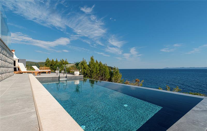Beachfront villa in Smokvica, photograph 7