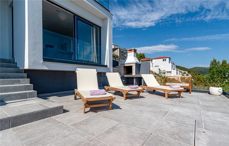 Beachfront villa in Smokvica, photograph 19