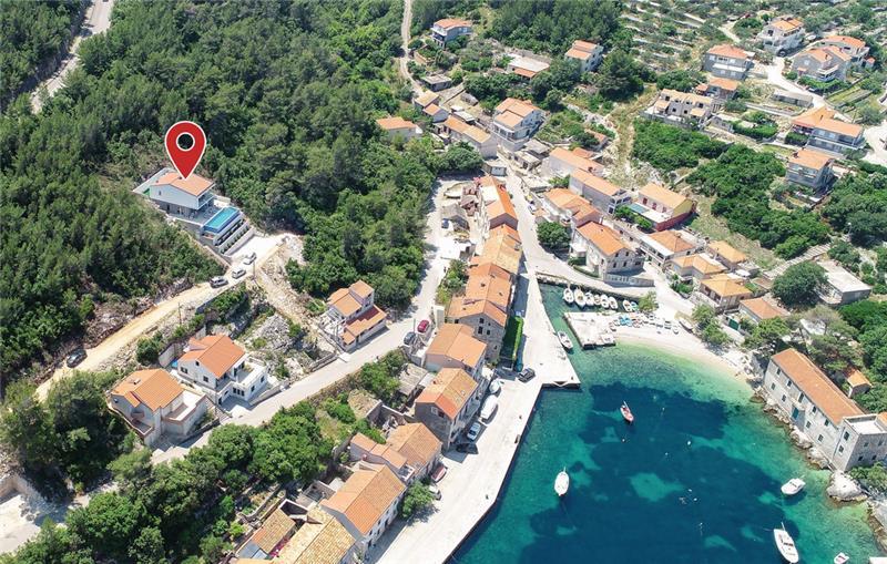Beachfront villa in Prigradica, photograph 6