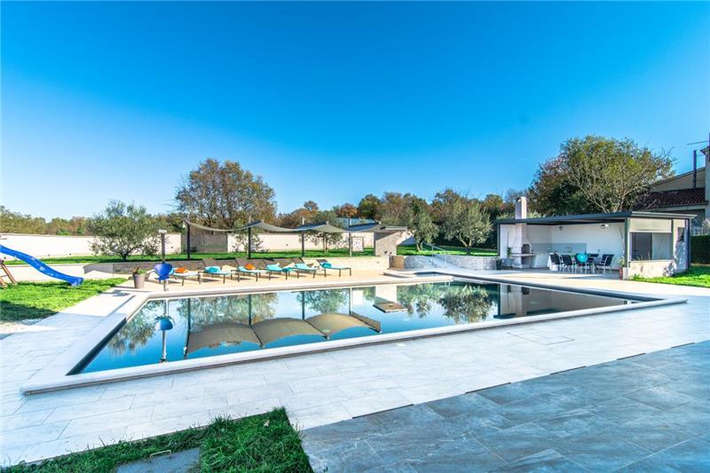 Villa in Porec, photograph 1