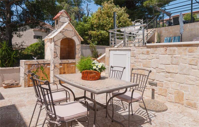 Sea-view villa in Solta Island, photograph 7