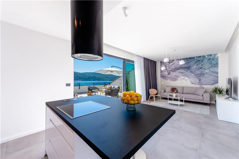 Beachfront villa in Slano, photograph 17
