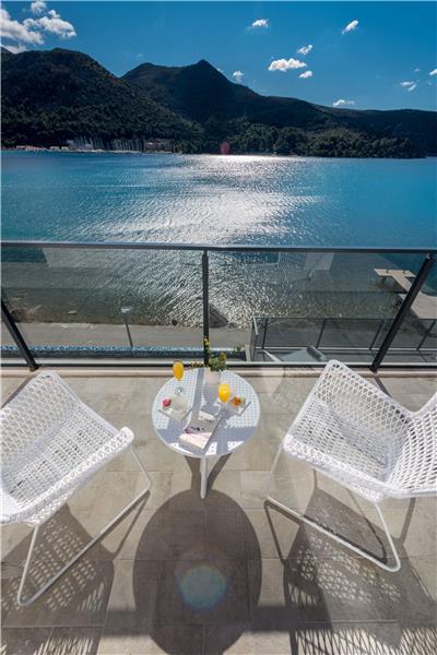 Beachfront villa in Slano, photograph 13